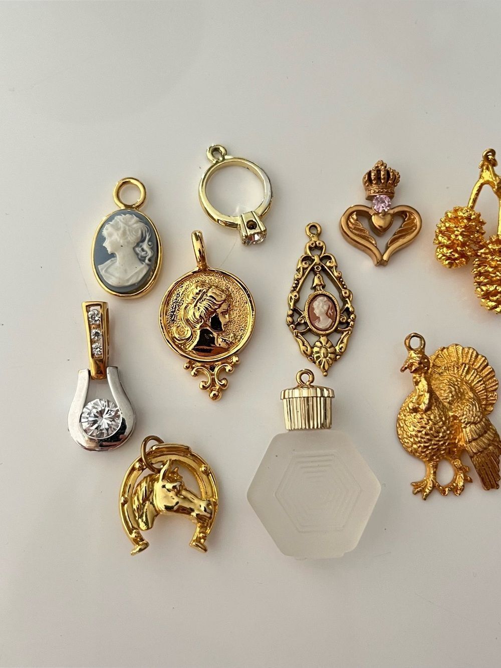 Charms & Pendants Lot - Picture 2 of 4